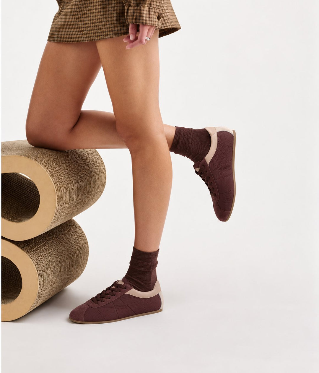 Born Outside Ritmo Nylon Vino – nylon & suede runner, styled view